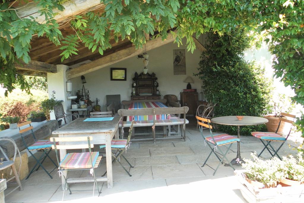 Les Volets Bleus Bed & Breakfast Arcangues Exterior photo