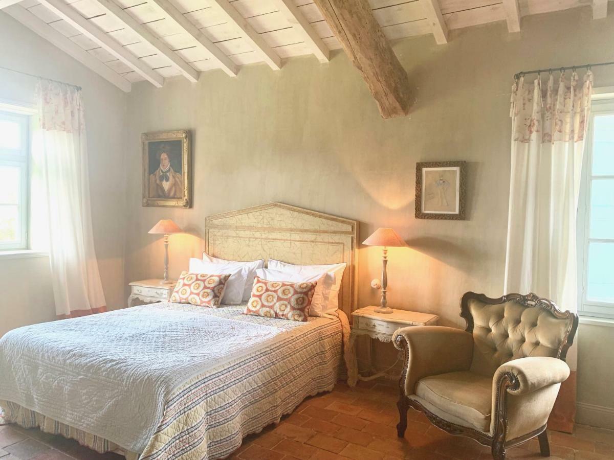 Les Volets Bleus Bed & Breakfast Arcangues Exterior photo